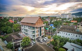 จันทร์คำ บูติก โฮเต็ล